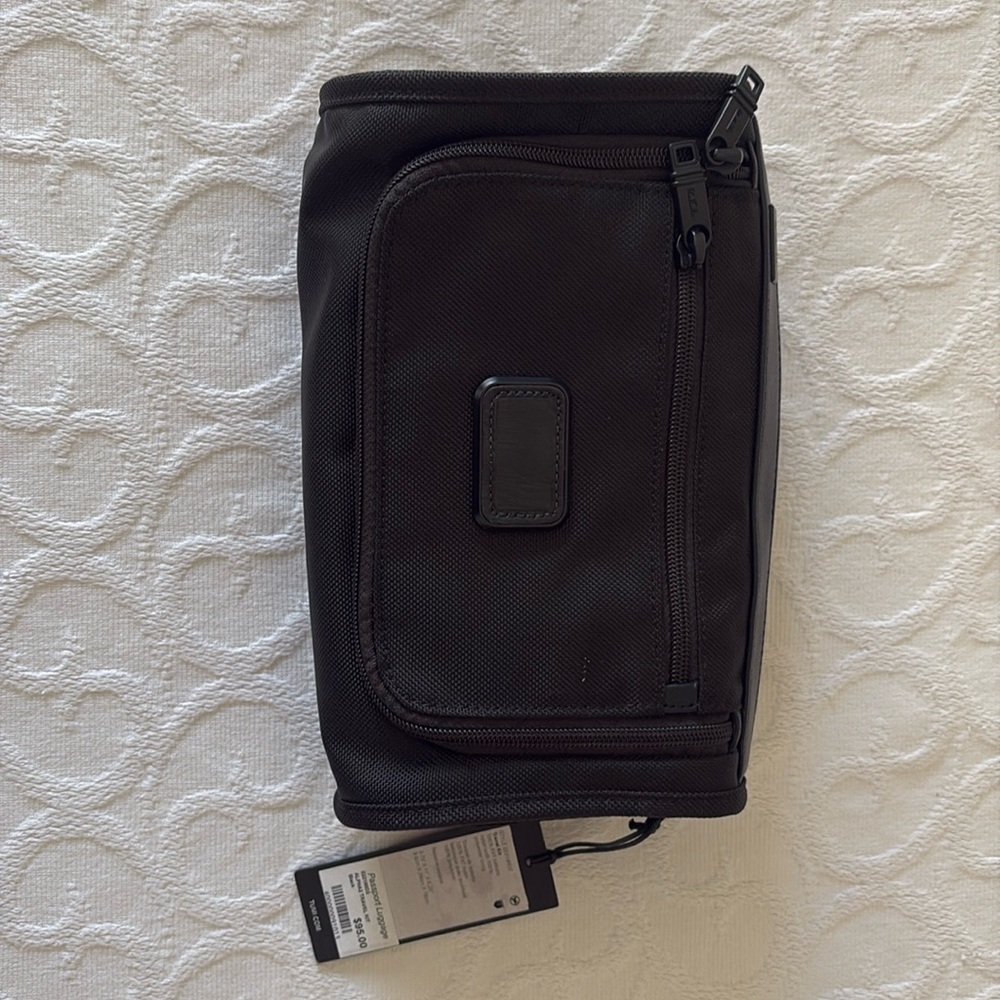 Tumi Alpha2 Alpha Travel Dop Kit Dopkit Black Toiletry Case NWT NEW